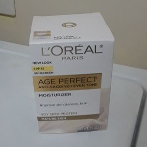 Skincare moisuturizer